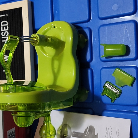 Apple Peeler by STARFRIT amazing kitchen gadget gently loved NO APPLE WAIST 😀 - Picture 5 of 8